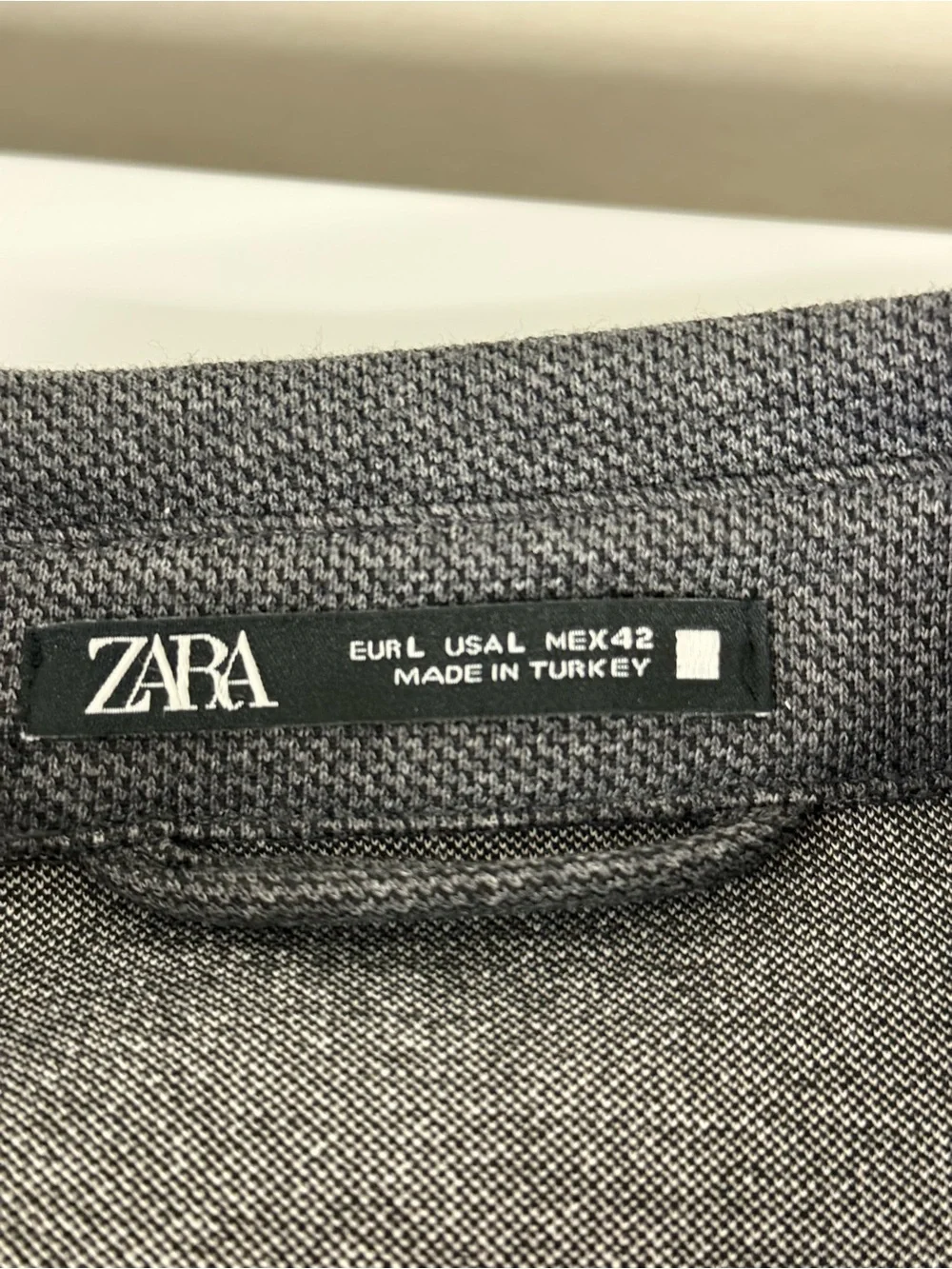 Zara structured collar